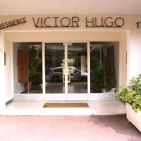 Victor Hugo Cezanne Apartmán *